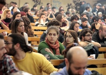 Άσβεστη  παραμένει η φλόγα  του Νοέμβρη