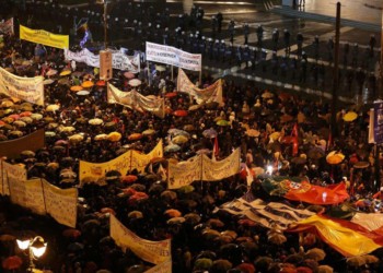Δύο τακτικές για το δρόμο