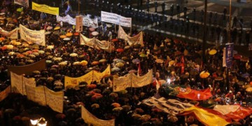 Δύο τακτικές για το δρόμο