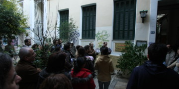 Ξαναβγάζοντας την ιστορία στο δρόμο