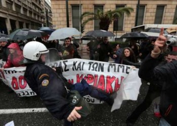 Αγωνιστική απεργιακή απάντηση των εργαζόμενων στο εμπόριο κατά της εργάσιμης Κυριακής