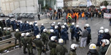 «Εκτός νόμου» οι εργατικοί αγώνες