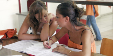 Οι… μαθητές στην εφορία!