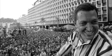 Κοίτα ποιοί λένε «δικτάτορα» τον Τσάβες…