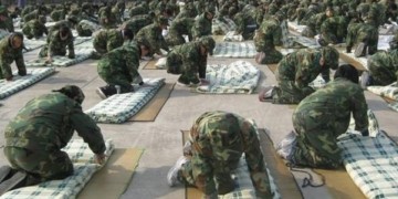 Φαντάροι δούλοι στις στρατιωτικές κατασκηνώσεις