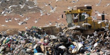 ΧΥΤΑ Φυλής: Αντί να αφαιρούν σκουπίδια, προσθέτουν