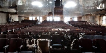 Η κυβέρνηση καταργεί ως και το …Εθνικό Θέατρο!