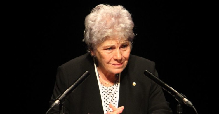 Η ποίηση και η Δεξιά του δρόμου