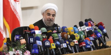 Ιράν: Τέλος εποχής φέρνει η εκλογή Ροχανί