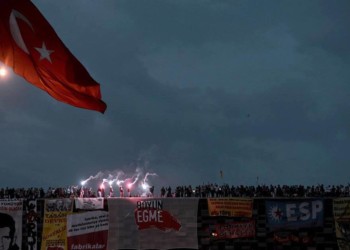 Ανταπόκριση από την Πόλη: Εξέγερση για ελευθερία και δημοκρατία