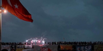 Ανταπόκριση από την Πόλη: Εξέγερση για ελευθερία και δημοκρατία