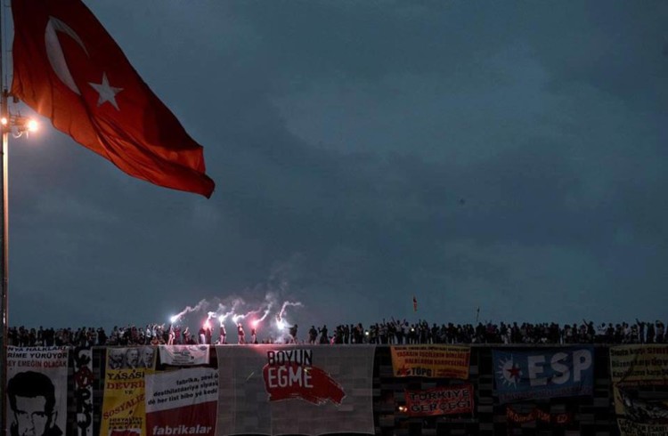 Ανταπόκριση από την Πόλη: Εξέγερση για ελευθερία και δημοκρατία