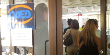 Πωλούνται 50.000 άνεργοι σε «κοινωφελή» σκλαβοπάζαρα