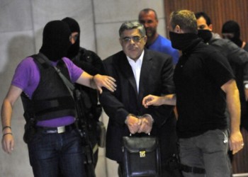 Στη…Χρυσή Φυλακή:  Σκληρό πλήγμα στο ένα «άκρο», στοχοποίηση και του «άλλου»