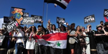 Φωτιά βάζουν ΗΠΑ-ΕΕ στη Μεσόγειο