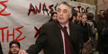 Θεοδόσης Πελεγρίνης:  Κάνουν το πανεπιστήμιο ΙΕΚ