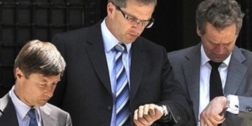 Οι απειλές της τρόικας και το ισλανδικό παράδειγµα