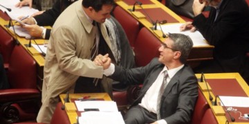 Νεκροθάφτες της δηµόσιας υγείας ΝΔ και ΠΑΣΟΚ