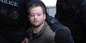 Εξοντωτική ποινή στον Τ. Θεοφίλου: ένα καπέλο που μπάζει νερά