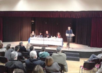 Αγία Παρασκευή: Φυσάει «κόντρα» στη κυρίαρχη πολιτική