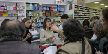 Τελειωτικό χτύπημα για τον κλάδο των φαρμακοποιών