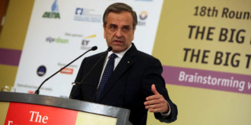 «Ή θα προσαρµοστείτε ή θα πεθάνετε!» λέει ο Σαµαράς