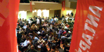 Ανατρεπτική γραμμή, ούτε αναχώρηση ούτε υποταγή