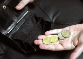 Νομιμοποιούν την απόλυτη φτώχεια