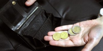 Νομιμοποιούν την απόλυτη φτώχεια