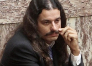 Στο σκαμνί όλη η συμμορία