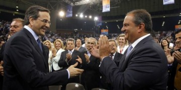 Ο Καραμανλής στηρίζει Σαμαρά