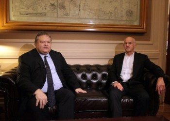 Το… θρόνο του πίσω ζητάει ο Γιώργος Παπανδρέου