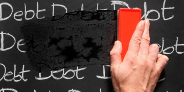 ΣΥΡΙΖΑ: Ακαδημαϊκό το τελευταίο καρφί στο φέρετρο του αιτήματος διαγραφής του χρέους