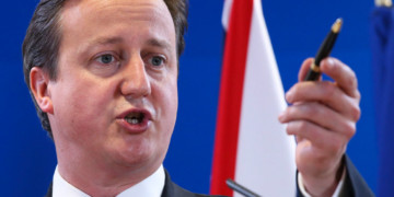 Αποδιοπομπαίος τράγος για Κάμερον οι μετανάστες