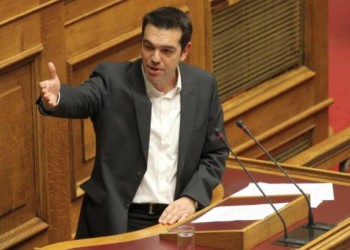 Το γατάκι με τη σκιά της… τίγρης!