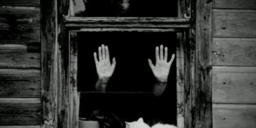 Δύο κόσμοι χωριστά