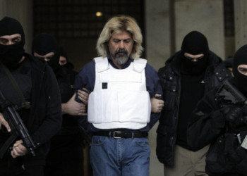 Μη μιλάς, μη γελάς, συλλαμβάνει ο Σαμαράς
