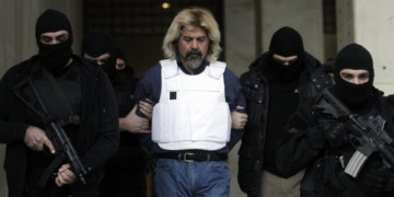 Μη μιλάς, μη γελάς, συλλαμβάνει ο Σαμαράς