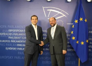 Απειλές και πιέσεις γύρω από την οικονομία