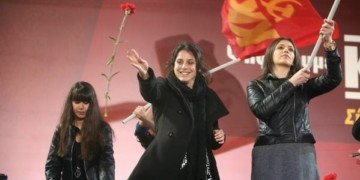 Κριτική «από τα Αριστερά» και όχι «από τα Δεξιά»