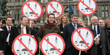 Η σύγκρουση των φονταμενταλισμών και η μεροληπτική αθεΐα