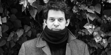 Οι κομμουνιστές πρέπει να γίνουν παραδείγματα – Γιάννος Περλέγκας, ηθοποιός