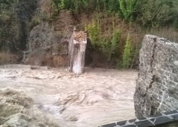 Ξεσηκωμός κόντρα σε παλιά και νέα μνημόνια