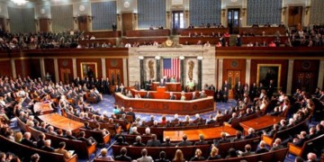 Ξεσηκωμός κόντρα σε παλιά και νέα μνημόνια