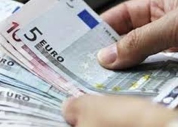 Παύση πληρωμών, απάντηση σε εκβιασμούς και σενάρια διπλού νομίσματος