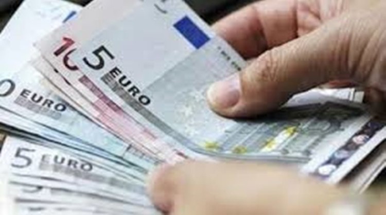 Παύση πληρωμών, απάντηση σε εκβιασμούς και σενάρια διπλού νομίσματος