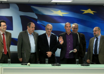 Πάλι βαφτίζουν επιτυχία την υποδούλωση στους δανειστές