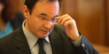 «Με πέταξαν στα σκυλιά!»