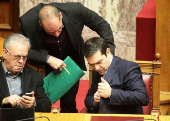 Οι υποχωρήσεις της κυβέρνησης ενθαρρύνουν την αδιαλλαξία των πιστωτών