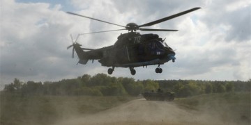 Στα όπλα η Εσθονία απειλεί τη Ρωσία